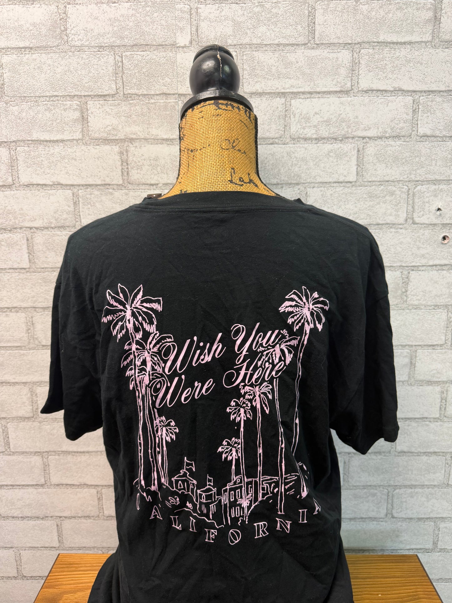 VS Pink Graphic Tee